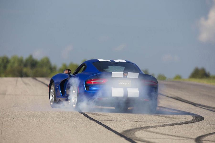  Dodge Viper SRT GTS Launch Edition 2013 года  (фото 9 из 30)